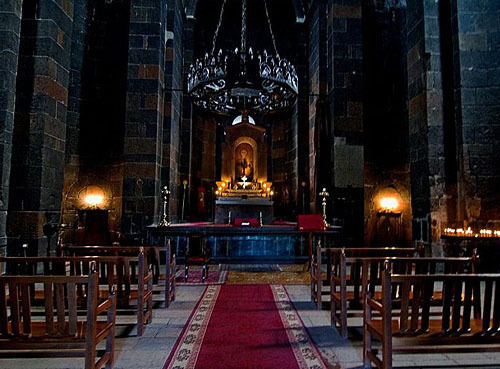 Церковь святой Рипсимэ в Вагаршапате, Армения (Армянская апостольская церковь). Фото с сайта http://ru.wikipedia.org Церковь святой Рипсимэ в Вагаршапате, Армения (Армянская апостольская церковь). Фото с сайта http://ru.wikipedia.org
