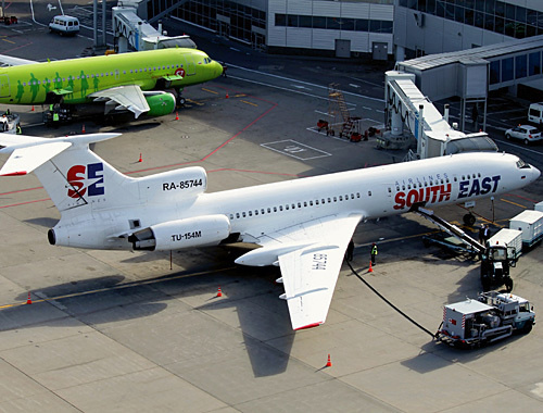 Самолет ТУ-154 "Авиалиний Дагестана" в аэропорту "Домодедово". Фото Бугинова Артема с сайта http://russianplanes.net/PHOTER/Buginov_Artem
