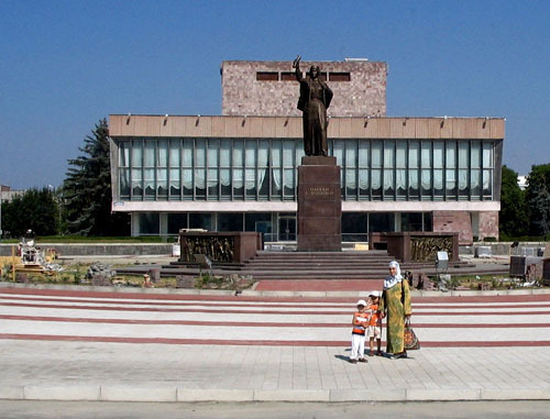 Нальчик, Кабардино-Балкария. Фото: User:Wassily http://commons.wikimedia.org/ Нальчик, Кабардино-Балкария. Фото: User:Wassily http://commons.wikimedia.org/