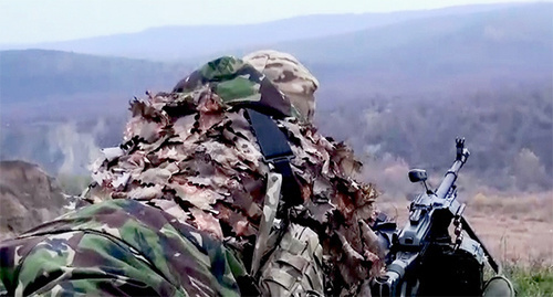 Представитель силовых во время КТО. Фото: http://nac.gov.ru/nakmessage/2015/12/01/v-dagestane-neitralizovany-dva-bandglavarya-i-boevik-vernuvshiisya-iz-sirii.html Представитель силовых во время КТО. Фото: http://nac.gov.ru/nakmessage/2015/12/01/v-dagestane-neitralizovany-dva-bandglavarya-i-boevik-vernuvshiisya-iz-sirii.html