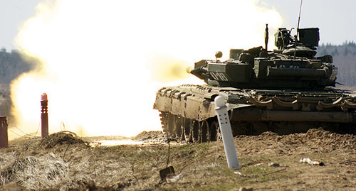 Танковые стрельбы. Фото: http://function.mil.ru/news_page/country/more.htm?id=11962062@egNews Танковые стрельбы. Фото: http://function.mil.ru/news_page/country/more.htm?id=11962062@egNews