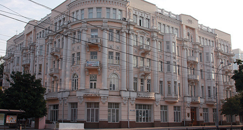 Здание ЮФУ. Фото: Алина Агишева, https://ru.wikipedia.org/wiki/Южный_федеральный_университет#/media/File:SFedU.jpg Здание ЮФУ. Фото: Алина Агишева, https://ru.wikipedia.org/wiki/Южный_федеральный_университет#/media/File:SFedU.jpg