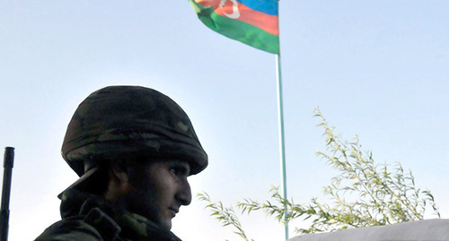 Солдат ВС Азербайджана. Фото: http://www.tert.am/ru/news/2015/06/23/azeri-soldiers-2/1715737 Солдат ВС Азербайджана. Фото: http://www.tert.am/ru/news/2015/06/23/azeri-soldiers-2/1715737