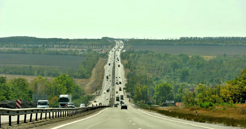Трасса М-4 в Ростовской области. Фото: Ромашова Елена https://ru.wikipedia.org Трасса М-4 в Ростовской области. Фото: Ромашова Елена https://ru.wikipedia.org
