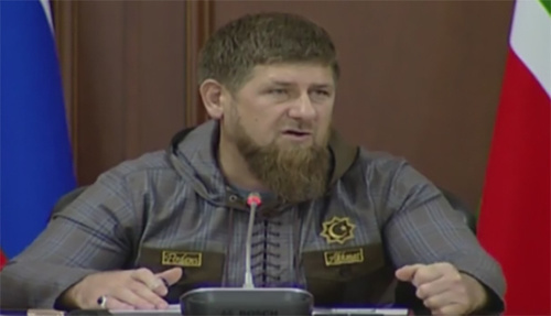 Встреча с руководителями городов и районов, командирами подразделений МВД по ЧР. Фото стоп-кадр видео https://vk.com/ramzan Встреча с руководителями городов и районов, командирами подразделений МВД по ЧР. Фото стоп-кадр видео https://vk.com/ramzan