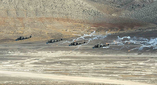 Военные учения армии Азербайджана. © Foto: PUBLIC DOMAIN
https://ru.sputnik.az/life/20170413/409810741/azerbaijan-armiya-ucheniya-boegotovnost.html