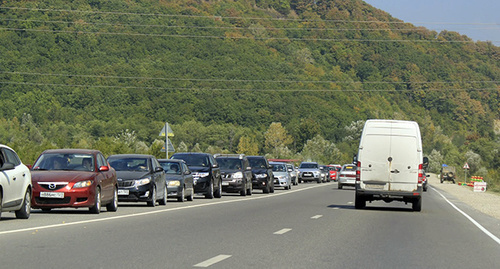 Пробка на Кубани. Фото: region-23.blogspot.ru Пробка на Кубани. Фото: region-23.blogspot.ru