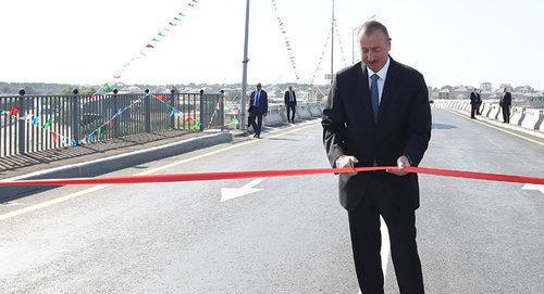 Ильхам Алиев  принял участие в открытии автомобильной дороги Шамкир-Ени Гейче-Даг Джеир Фото © Официальный сайт президента Азербайджана


