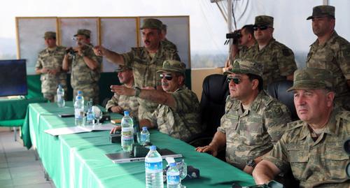 Военнослужащие армии Азербайджана. Фото http://mod.gov.az/ru/foto-arhiv-045/?gid=20031 Военнослужащие армии Азербайджана. Фото http://mod.gov.az/ru/foto-arhiv-045/?gid=20031