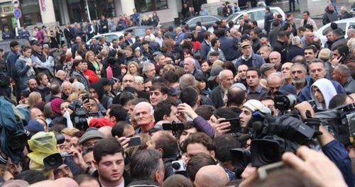 Акция протеста возле сакребуло. Тбилиси, 10 октября 2017 г. Фото Инны Кукуджановой для "Кавказского узла"

