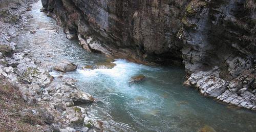 Река Чегем. Фото: Dr Jorgen https://ru.wikipedia.org/ Река Чегем. Фото: Dr Jorgen https://ru.wikipedia.org/