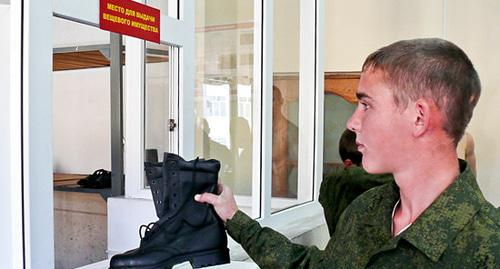 Новобранец. Фото https://function.mil.ru/news_page/country/more.htm?id=11919941@egNews Новобранец. Фото https://function.mil.ru/news_page/country/more.htm?id=11919941@egNews