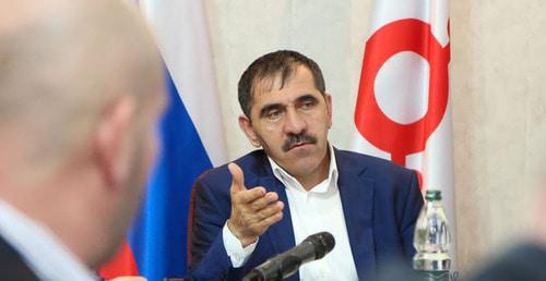 Юнус-Бек Евкуров. Фото: пресс-служба главы Республики Ингушетия http://www.ingushetia.ru Юнус-Бек Евкуров. Фото: пресс-служба главы Республики Ингушетия http://www.ingushetia.ru