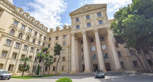 Здание МИД в Баку. Фото © Sputnik / Murad Orujov
https://ru.sputnik.az/politics/20171205/413047705/gruzija-azerbajdzhan-diplomaticheskoe-otnoshenija-memedjarov-dzhanelizde.html Здание МИД в Баку. Фото © Sputnik / Murad Orujov
https://ru.sputnik.az/politics/20171205/413047705/gruzija-azerbajdzhan-diplomaticheskoe-otnoshenija-memedjarov-dzhanelizde.html