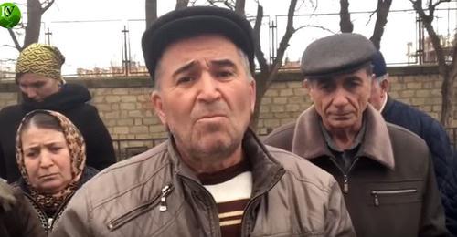 Отец Аслана Шихахмедова. Кадр из видео "Кавказского узла" Отец Аслана Шихахмедова. Кадр из видео "Кавказского узла"