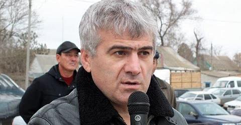 Шамиль Хадулаев. Кадр из видео пользователя
Дагестан Инфо https://www.youtube.com/watch?v=45C2JkY4z-U Шамиль Хадулаев. Кадр из видео пользователя
Дагестан Инфо https://www.youtube.com/watch?v=45C2JkY4z-U