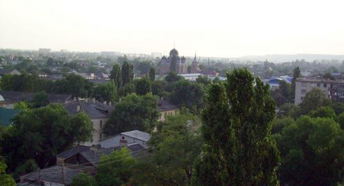 Вид южной части Кропоткина с колеса обозрения в городском парке. Фото  Сафронова https://ru.wikipedia.org/wiki/Кропоткин_(город)