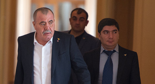Манвел Григорян. Фото © Sputnik / Asatur Yesayants
https://ru.armeniasputnik.am/politics/20180424/11652198/serzh-sargsyan-ne-dopustil-primeneniya-sily---general.html Манвел Григорян. Фото © Sputnik / Asatur Yesayants
https://ru.armeniasputnik.am/politics/20180424/11652198/serzh-sargsyan-ne-dopustil-primeneniya-sily---general.html