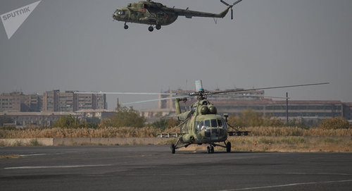 Учения на полигоне "Алагяз" в Армении. Фото © Sputnik / Asatur Yesayants
 https://ru.armeniasputnik.am/society/20180919/14547527/proverka-boegotovnosti-aviacii-rossijskaya-baza-v-armenia-podnyata-po-trevoge.html