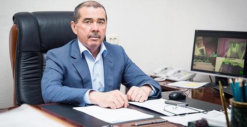 Исса Хашагульгов. Фото: Адам Алиханов 
 «Ингушетия» - интернет-газета http://gazetaingush.ru/intervyu/dlya-menya-glavnoe-doverie-lyudey