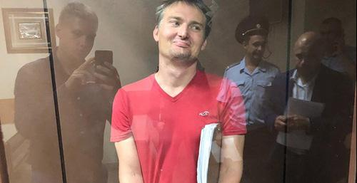Михаил Беньяш. Кадр из видео Ирины Бархатовой Михаил Беньяш. Кадр из видео Ирины Бархатовой