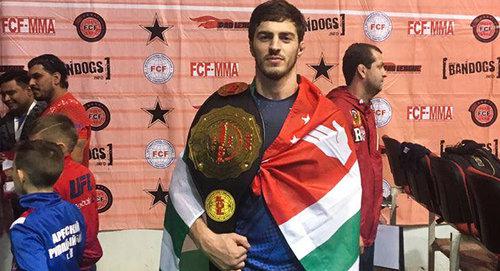 Энри Агрба Фото: Астамур Аристава, https://sputnik-abkhazia.ru/Abkhazia/20181111/1025579345/sportsmen-iz-abxazii-stal-chempionom-mira-po-smeshannym-edinoborstvam.html Энри Агрба Фото: Астамур Аристава, https://sputnik-abkhazia.ru/Abkhazia/20181111/1025579345/sportsmen-iz-abxazii-stal-chempionom-mira-po-smeshannym-edinoborstvam.html