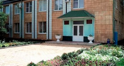 Администрация Милютинского района. Фото http://milutka.donland.ru
Администрация Милютинского района. Фото http://milutka.donland.ru