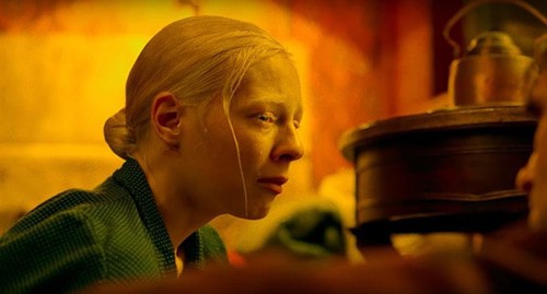 Кадр из фильма "Дылда". Стоп-кадр видео канала YouTube "iVideos"
 https://www.youtube.com/watch?v=ZWeOWB-0T34