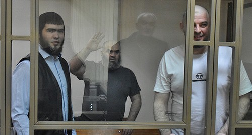 Хасан Китиев, Увейс Ниматулаев и Георгий Юсупов (слева направо) на оглашении приговора. Фото Константина Волгина для "Кавказского узла" Хасан Китиев, Увейс Ниматулаев и Георгий Юсупов (слева направо) на оглашении приговора. Фото Константина Волгина для "Кавказского узла"