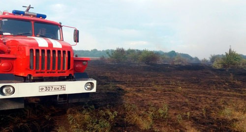 Ликвидация пожара в Ольховском районе и в городском округе город Михайловка. Фото пресс-службы МЧС https://www.kavkaz-uzel.eu/admin/articles/351690/edit Ликвидация пожара в Ольховском районе и в городском округе город Михайловка. Фото пресс-службы МЧС https://www.kavkaz-uzel.eu/admin/articles/351690/edit