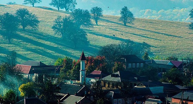 Cело Али-Юрт в Ингушетии. Фото: Адам Сагов https://ru.wikipedia.org/ Cело Али-Юрт в Ингушетии. Фото: Адам Сагов https://ru.wikipedia.org/