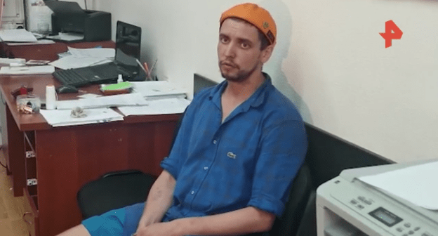 Скриншот кадра из видео допроса отца ребенка, опубликованного на телеканале "РЕН-ТВ". Скриншот кадра из видео допроса отца ребенка, опубликованного на телеканале "РЕН-ТВ".