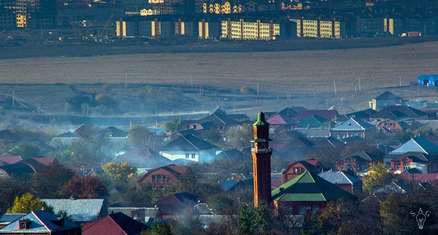 Вид на село Али-Юрт и город Магас (на заднем плане). Фото Адам Сагов https://ru.wikipedia.org/wiki/Али-Юрт Вид на село Али-Юрт и город Магас (на заднем плане). Фото Адам Сагов https://ru.wikipedia.org/wiki/Али-Юрт