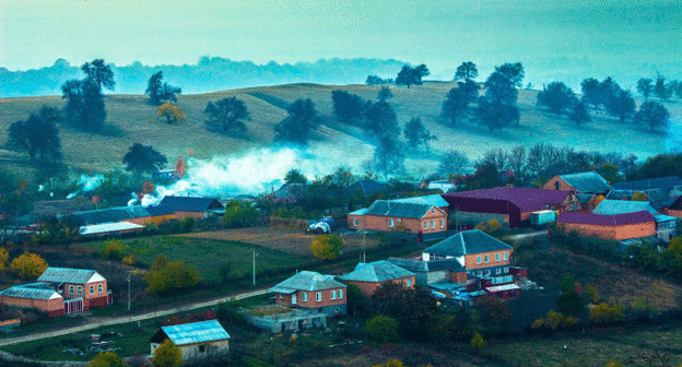 Вид на село Али-Юрт в Ингушетии . Фото Адам Сагов https://ru.wikipedia.org/wiki/Али-Юрт Вид на село Али-Юрт в Ингушетии . Фото Адам Сагов https://ru.wikipedia.org/wiki/Али-Юрт