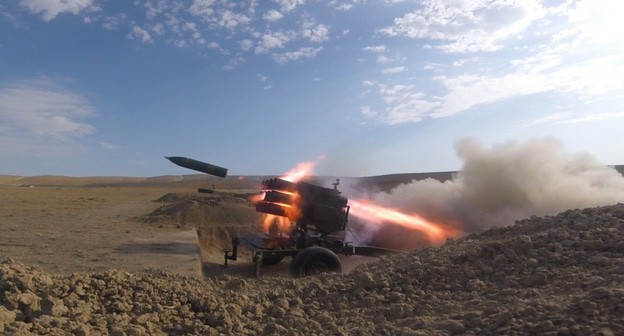 Военная техника азербайджанской армии Фото пресс-службы МО Азербайдажна https://mod.gov.az/az/news/azerbaycan-turkiye-birge-telimlerinde-yuksek-seviyyeli-musahideci-gunu-kecirilib-video-31847.html Военная техника азербайджанской армии Фото пресс-службы МО Азербайдажна https://mod.gov.az/az/news/azerbaycan-turkiye-birge-telimlerinde-yuksek-seviyyeli-musahideci-gunu-kecirilib-video-31847.html