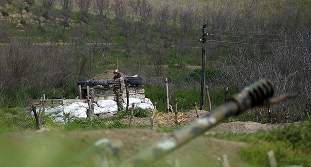 На линии соприкосновения в Нагорном Карабахе. Фото: REUTERS/Staff На линии соприкосновения в Нагорном Карабахе. Фото: REUTERS/Staff