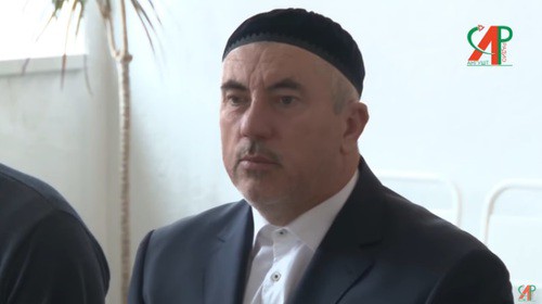Имам Хизир Цолоев. Скриншот с видео https://www.youtube.com/watch?v=UqV98PVb0V0 Имам Хизир Цолоев. Скриншот с видео https://www.youtube.com/watch?v=UqV98PVb0V0