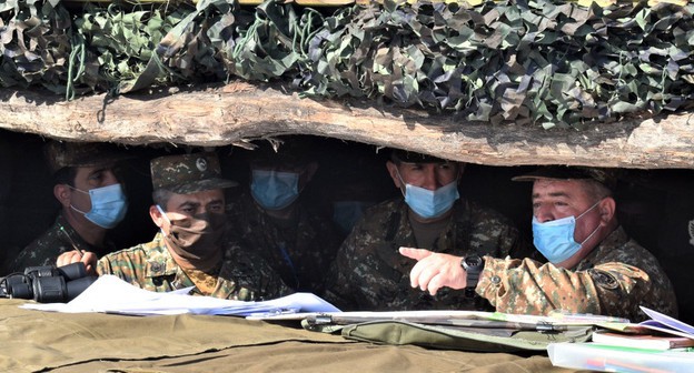 Военнослужащие армянской армии. Фото пресс-службы МО Армении http://mil.am/hy/news/8298 Военнослужащие армянской армии. Фото пресс-службы МО Армении http://mil.am/hy/news/8298
