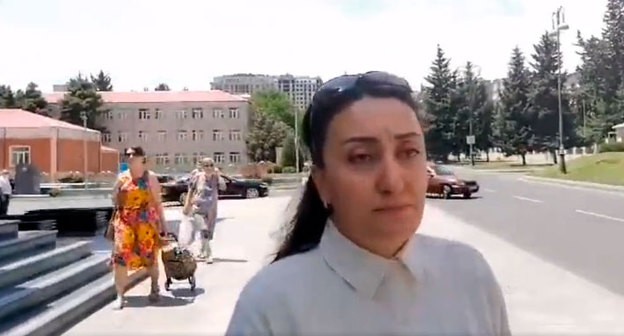 Севиндж Садыгова. Стоп-кадр видео https://web.facebook.com/Azad.Soz.Az/videos/739806920116792/?v=739806920116792&_rdc=1&_ Севиндж Садыгова. Стоп-кадр видео https://web.facebook.com/Azad.Soz.Az/videos/739806920116792/?v=739806920116792&_rdc=1&_