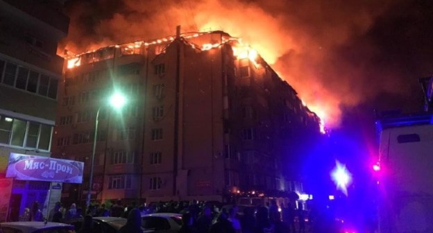 Пожар в Краснодаре. Фото: пресс-служба ГУ МЧС по Краснорадскому краю. Пожар в Краснодаре. Фото: пресс-служба ГУ МЧС по Краснорадскому краю.