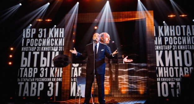 На открытии "Кинотавра", фото Дарья Таланова для "Кавказского узла" На открытии "Кинотавра", фото Дарья Таланова для "Кавказского узла"