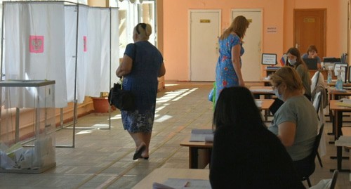 На избирательном участке в Ростове-на-Дону 13 сентября 2020 года. Фото Константина Волгина для "Кавказского узла"
