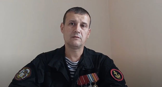 Лидер движения «За Отечество!» Иван Отраковский. Стоп-кадр видео Иван Отраковский https://www.youtube.com/watch?v=6Vkwv4TcLvA&feature=youtu.be Лидер движения «За Отечество!» Иван Отраковский. Стоп-кадр видео Иван Отраковский https://www.youtube.com/watch?v=6Vkwv4TcLvA&feature=youtu.be