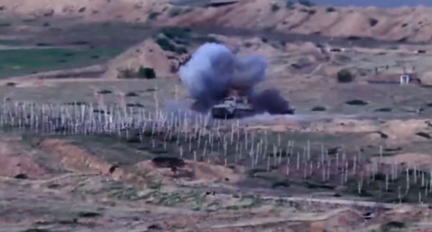 Боевые действия на линии соприкосновения в Нагорном Карабахе. Кадр видео пресс-службы МО Армении https://mil.am/hy/news/8423 Боевые действия на линии соприкосновения в Нагорном Карабахе. Кадр видео пресс-службы МО Армении https://mil.am/hy/news/8423