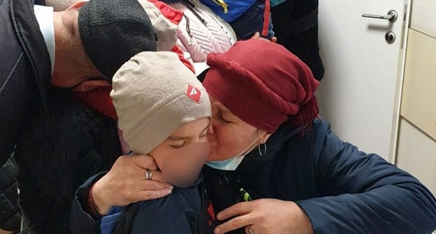 Дети, вывезенные из Сирийской Арабской Республики. Фото пресс-службы уполномоченного при президенте РФ по правам ребенка Дети, вывезенные из Сирийской Арабской Республики. Фото пресс-службы уполномоченного при президенте РФ по правам ребенка