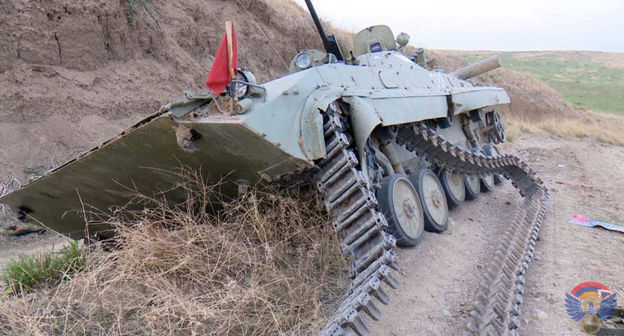 Разбитая военная техника. Фото: пресс-служба МО Нагорного Карабаха Разбитая военная техника. Фото: пресс-служба МО Нагорного Карабаха