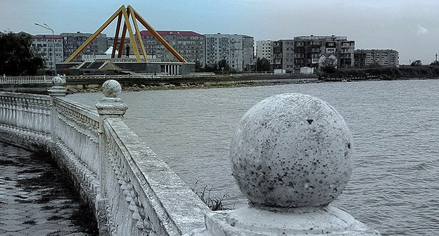 Озеро Ак-Гёль в Махачкале. Фото: Maxim https://ru.wikipedia.org/ Озеро Ак-Гёль в Махачкале. Фото: Maxim https://ru.wikipedia.org/