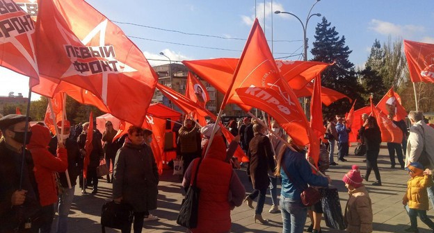 Митинг в Ростове-на-Дону 7 ноября 2020 года. Фото Валерия Люгаева для "Кавказского узла" Митинг в Ростове-на-Дону 7 ноября 2020 года. Фото Валерия Люгаева для "Кавказского узла"