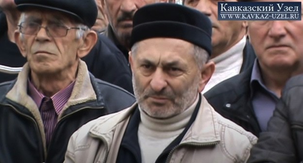 Сход жителей села Ирганай. Дагестан. Март 2014 г. Стоп-кадр видео "Кавказского узла" https://www.youtube.com/watch?v=aIbW-mNGJBM&feature=emb_logo Сход жителей села Ирганай. Дагестан. Март 2014 г. Стоп-кадр видео "Кавказского узла" https://www.youtube.com/watch?v=aIbW-mNGJBM&feature=emb_logo