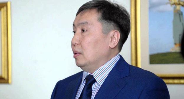 Петр Ланцанов. Фото: кадр видео врио главы Калмыкии Б. Хасикова https://www.youtube.com/watch?v=nux8dDBjH2I Петр Ланцанов. Фото: кадр видео врио главы Калмыкии Б. Хасикова https://www.youtube.com/watch?v=nux8dDBjH2I